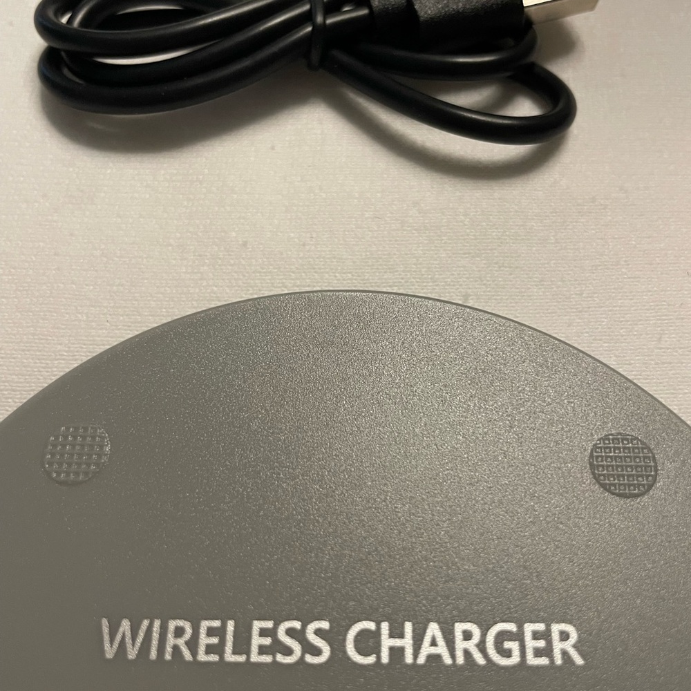 New wireless phone charger
